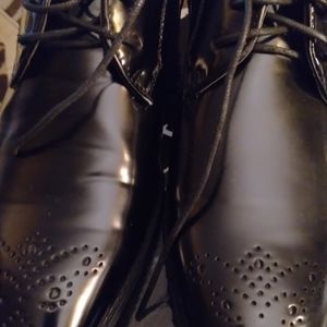 New, Size 9 Salvanni Shoe's.